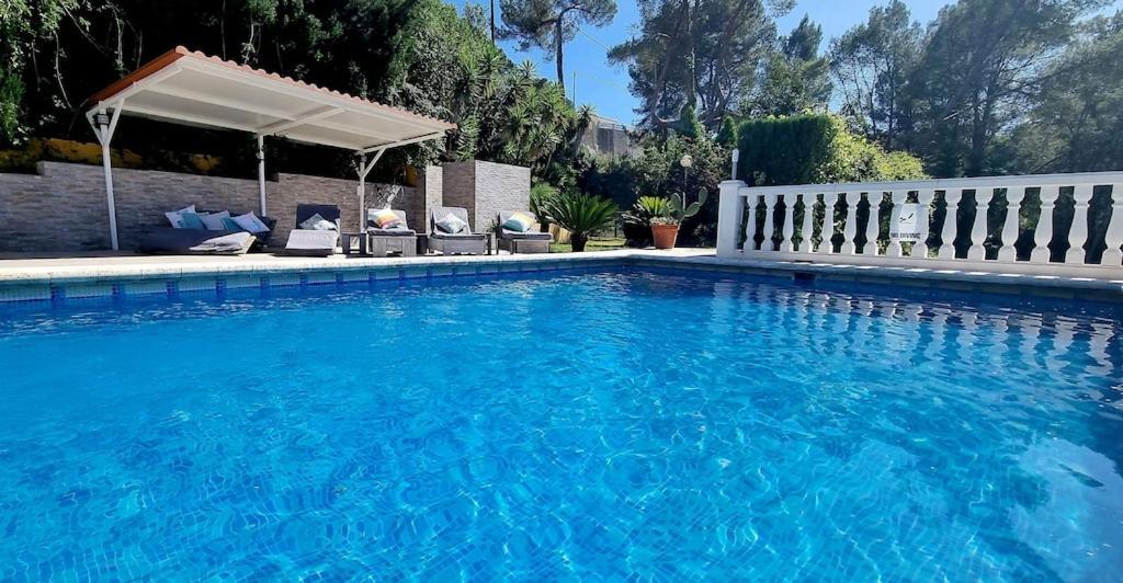 Wonderful Villa, Heated Pool, Near Beautiful Town Alboy ภายนอก รูปภาพ